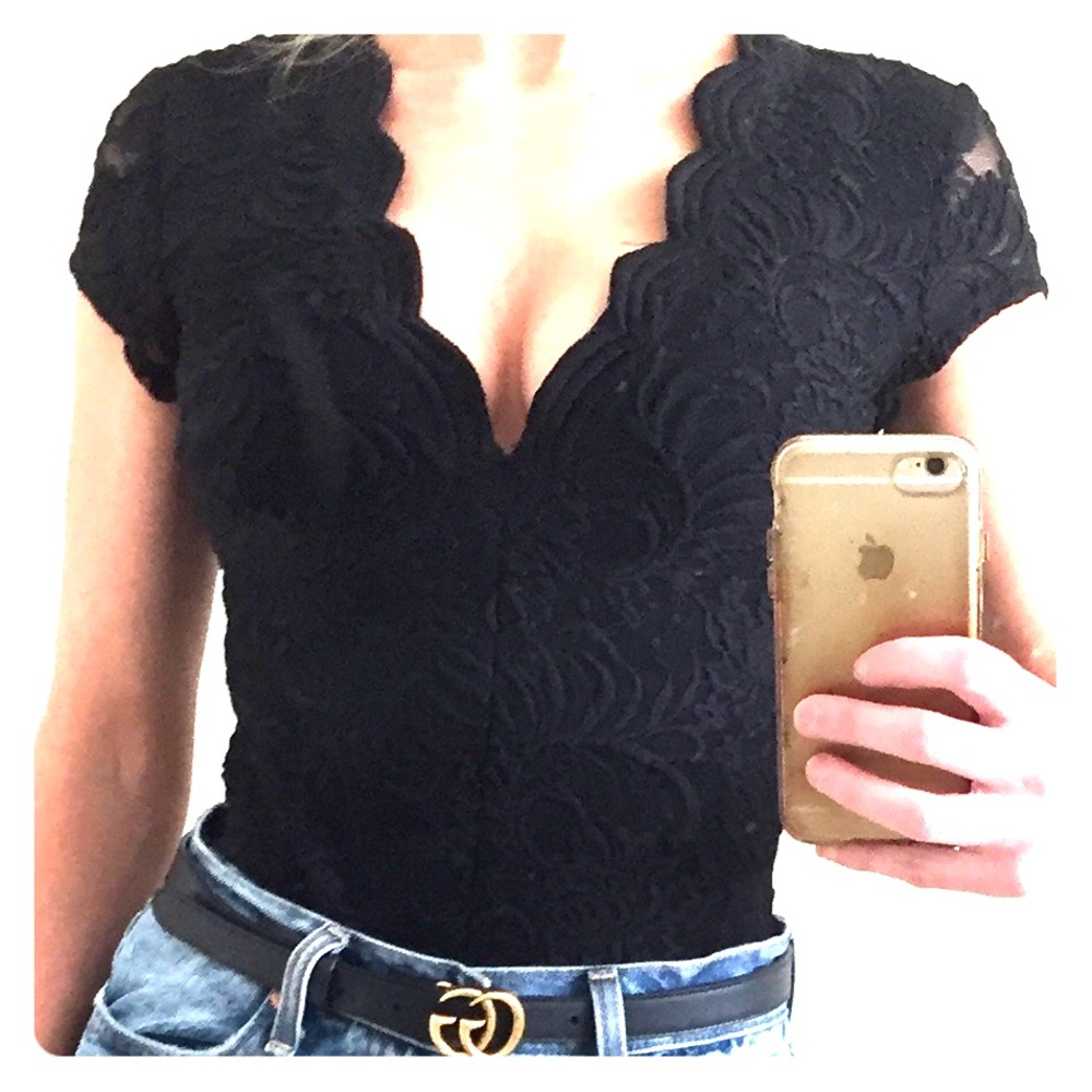 Bebe lace scalloped bodysuit